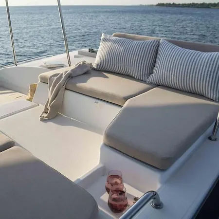 Tekne Luxe Crewed Catamaran, Sailing Mangofloat, Croatia